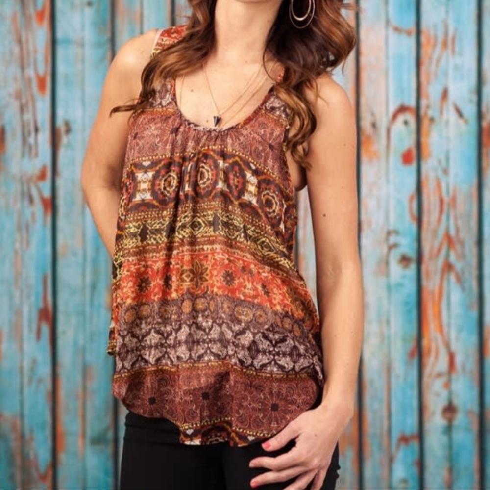 Printed cross-back tank